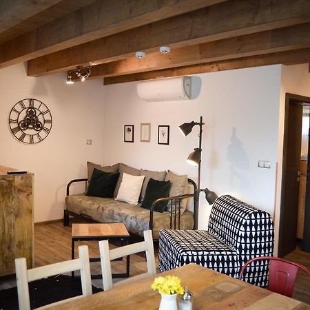 Apartmany Okrouhla Нови-Бор Екстер'єр фото